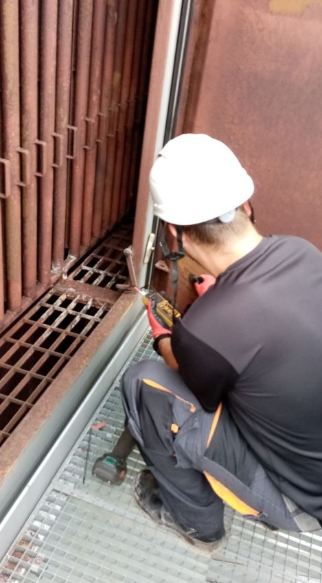 Complex or Unstable Processes